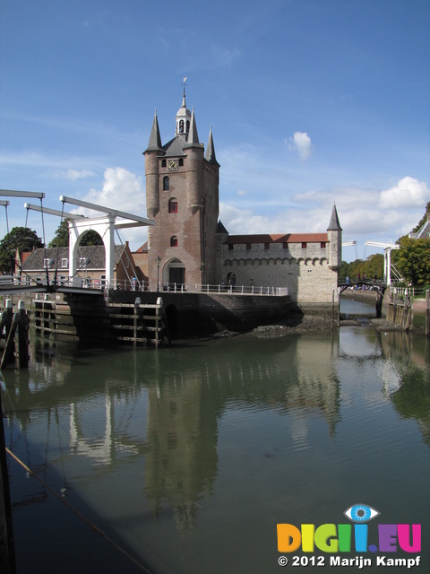 SX24493 Bridges and gate tower in Zierikzee